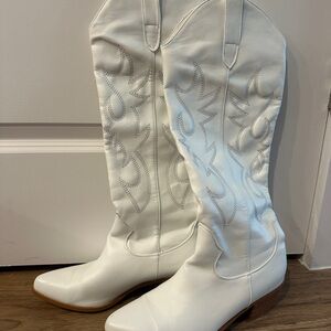Richealnana White Cowboy Boots